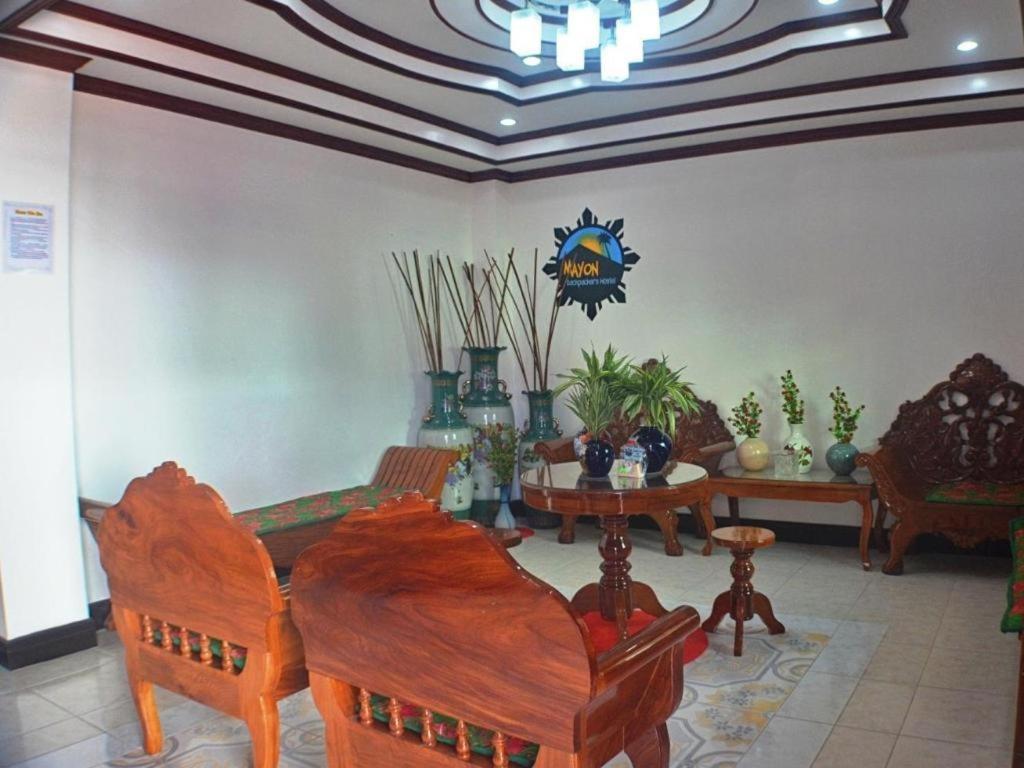 Mayon Backpackers Hostel Легазпи Екстериор снимка