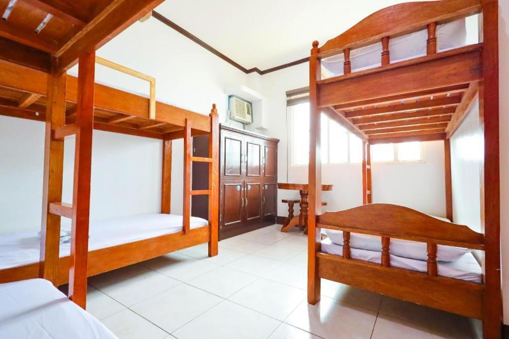 Mayon Backpackers Hostel Легазпи Екстериор снимка