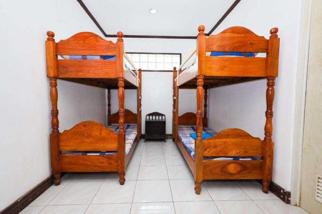Mayon Backpackers Hostel Легазпи Екстериор снимка